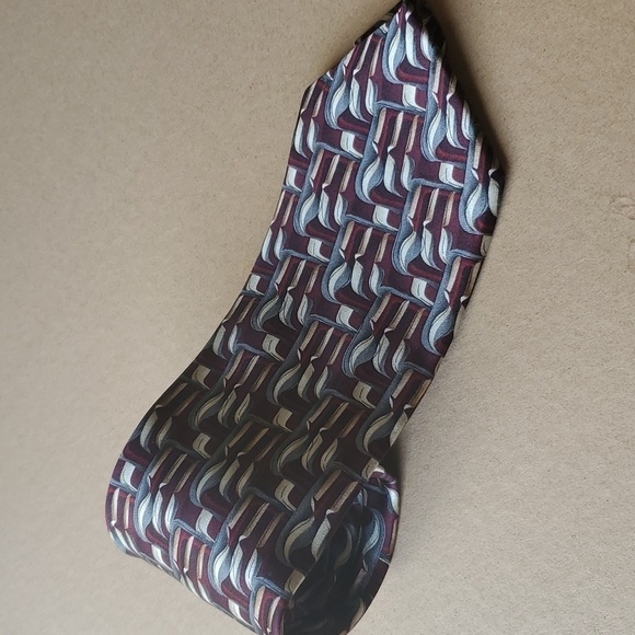 Beatles Birthday silk tie Apple Corp Llc. Maroon & Gray one size - Picture 4 of 8
